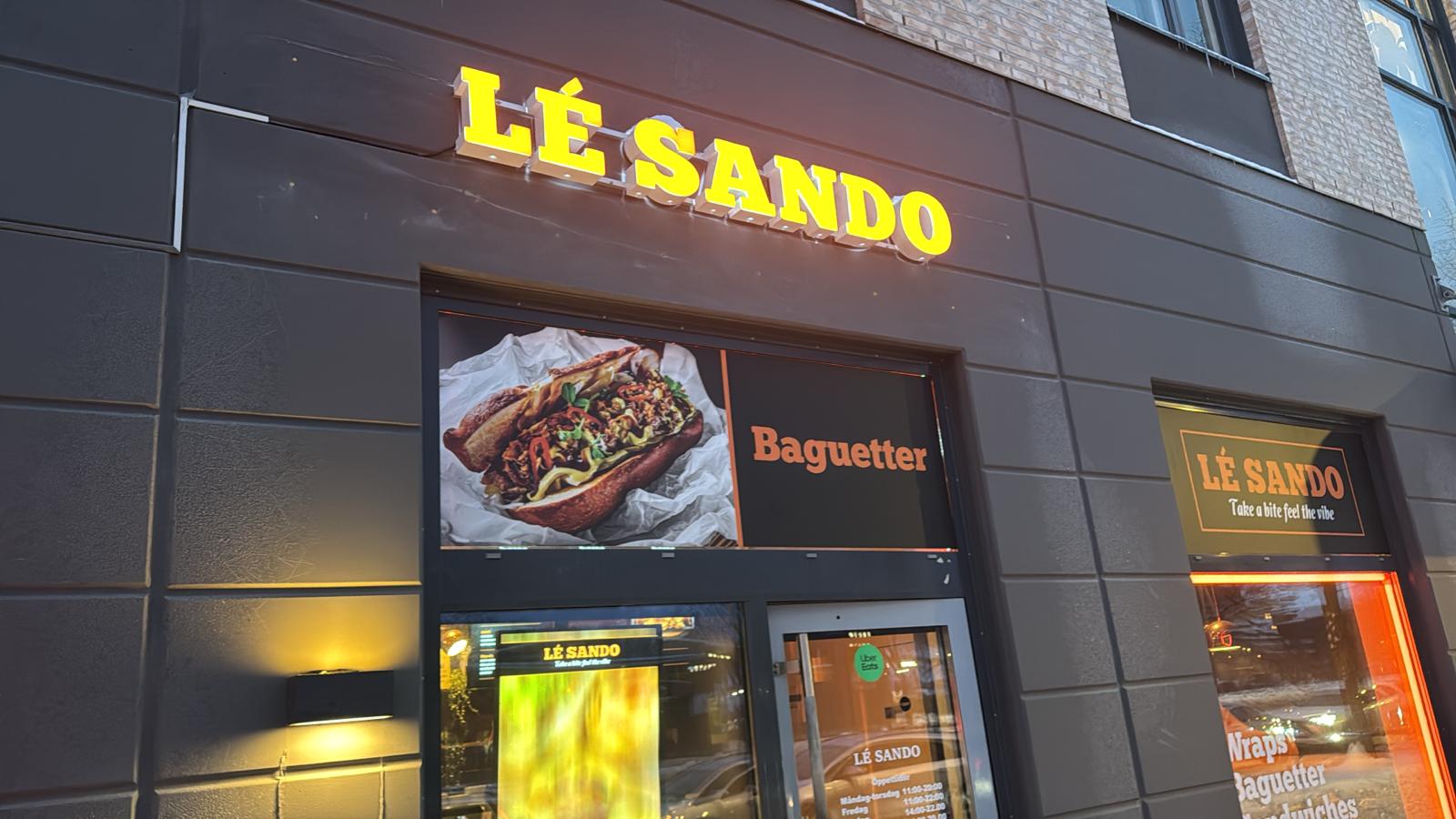 LE SANDO