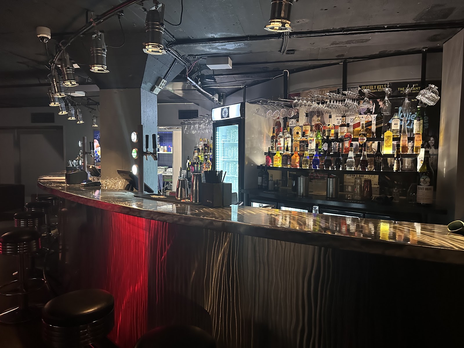 Platens Bar