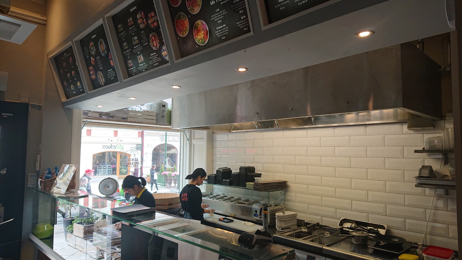 Aiko Sushi Express