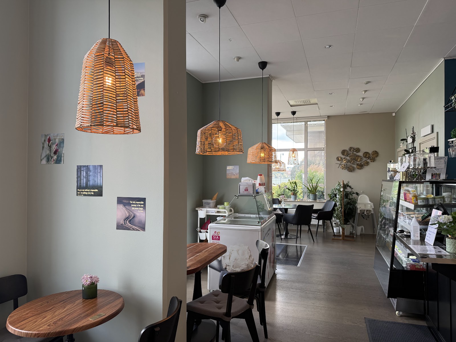 Mori Café & Asian Bistro
